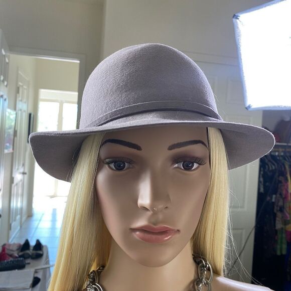 Topic vintage hat Made In Egland 100% wool grey Bowler w/ accent button on top - Picture 3 of 11